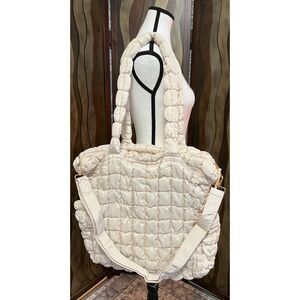 NWOT Unbranded ivory-colored puffer tote bag with matching clutch